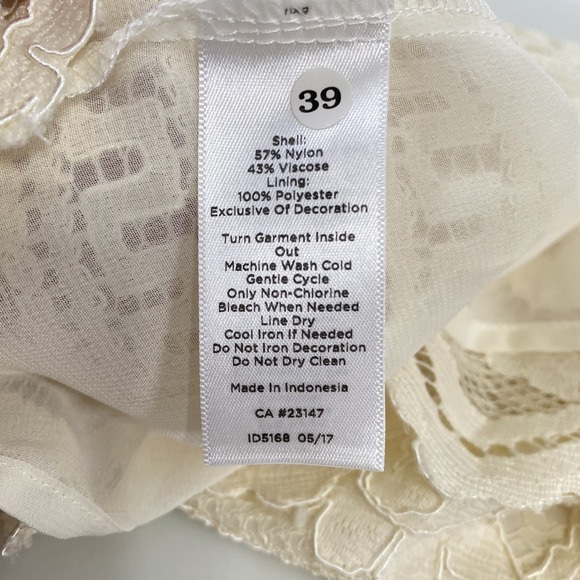 Talbots Womens Layered Lace Velvet Trim Keyhole Ruffle Blouse sz XL Ivory Classy - Picture 10 of 14